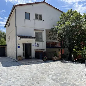 https://apartmani-palma-starigrad-paklenica.hotelinzadar.com