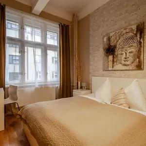 Design By Ruterra Appartement Prague