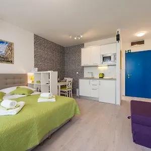 Apartman Ink, Split